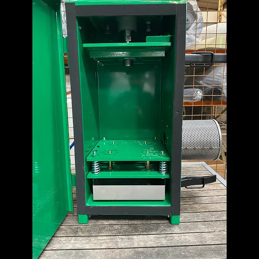 LFA-ACC-4_0011_LFA-ACC4-2