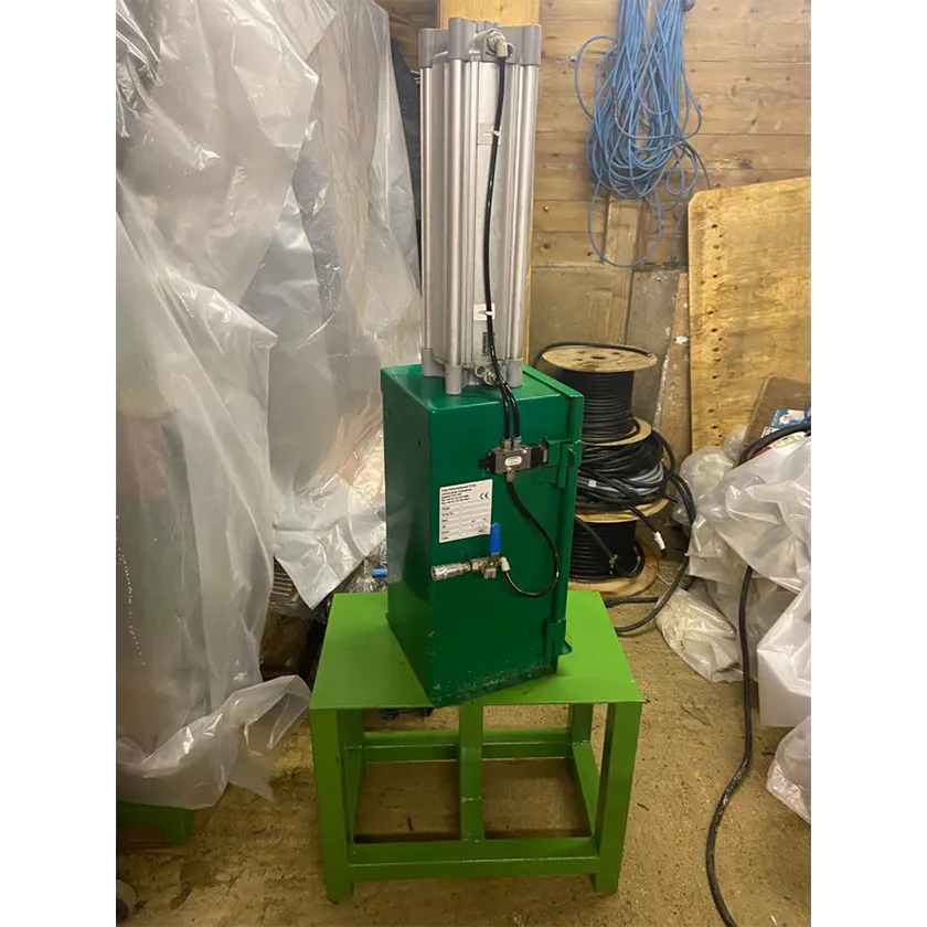 LFA-CC-5_0000_eb2a8684-ec01-4b25-a375-f8c6d1a4d796